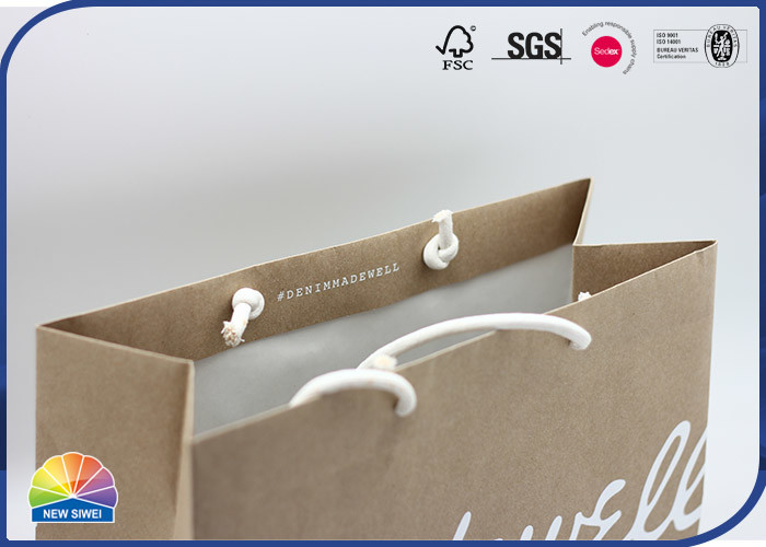 Sac d'impression d'écran en soie de sac de Matte White Logo Kraft Paper grand pour l'habillement avec la corde