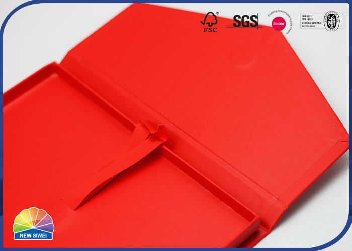Boîte-cadeau de papier fait sur commande de couleur de Pantone avec l'emballage de luxe spécial de produit de Desigm