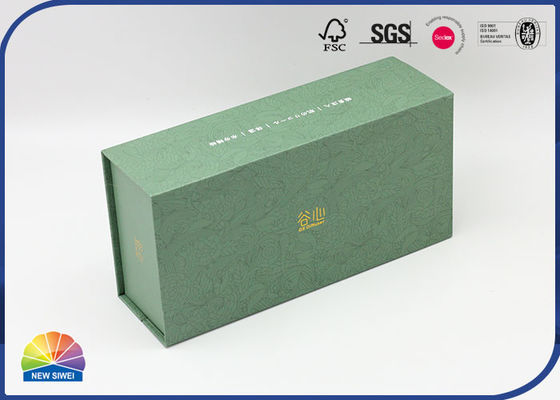 Boîte-cadeau de couvercle à charnière magnétique d'emballage écologique sur mesure avec mousse EPE